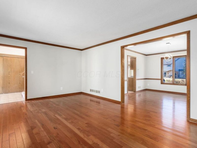 7195 Dominick Court , Dublin, OH 43017 Photo 5