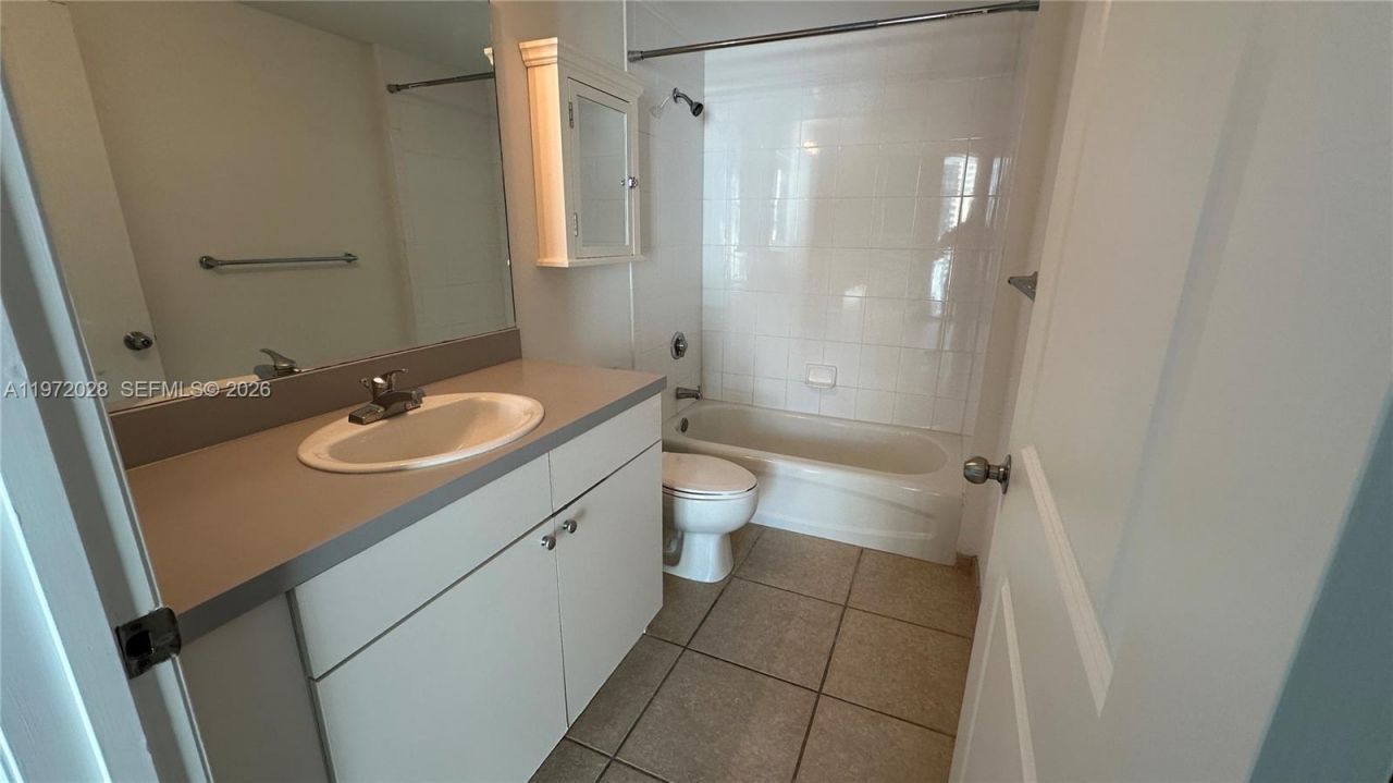 1250 S Miami Ave , Unit 1012, Miami, FL 33130 Photo