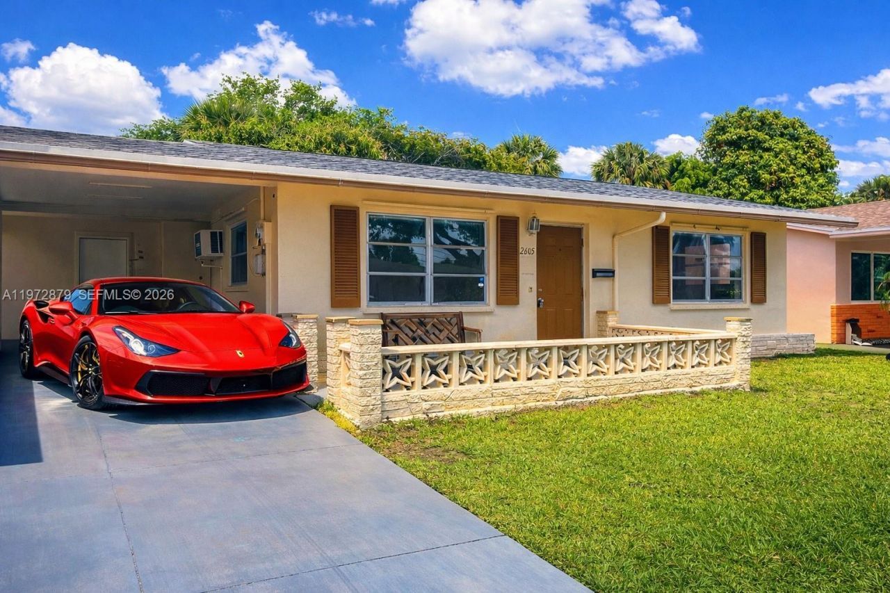 2605 NW 55th St, Tamarac, FL 33309 Main Photo