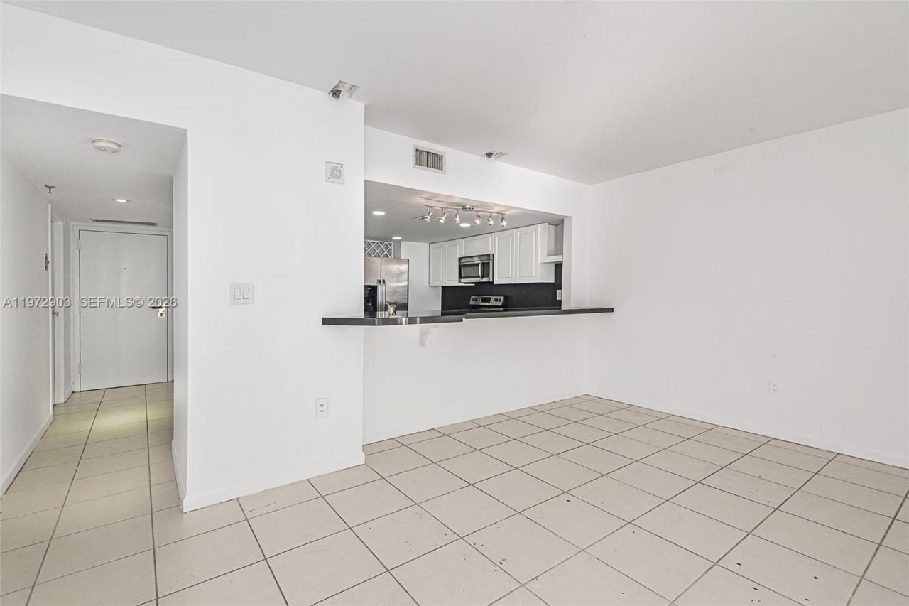555 NE 15th St , Unit 603, Miami, FL 33132 Photo