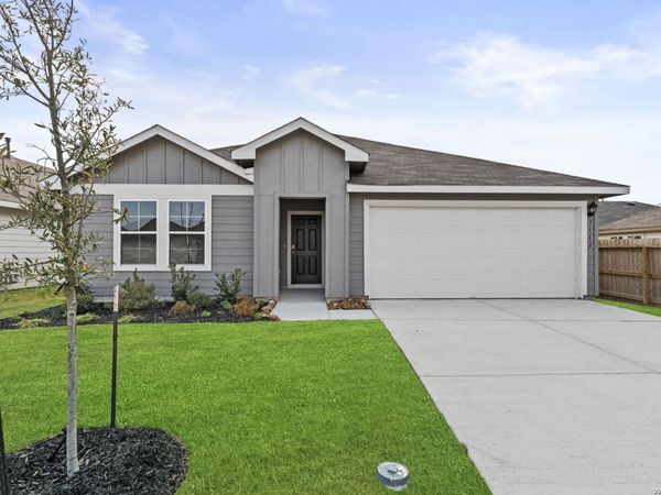 3112 Palm Springs, Seguin, TX 78155