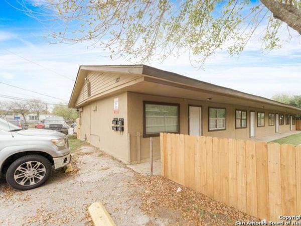 522 altitude, Unit 3, San Antonio, TX 78227