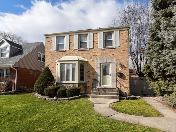 6 S Wa Pella Avenue , Mount Prospect, IL 60056