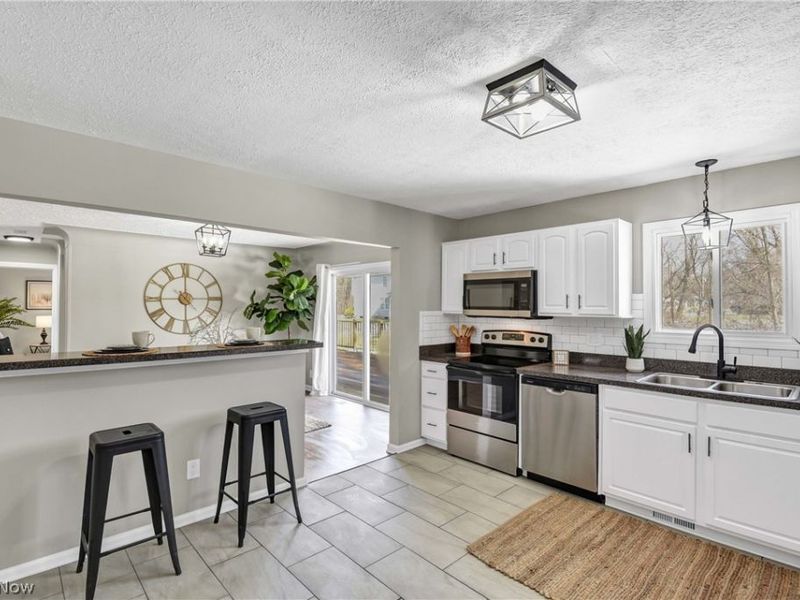 6672 Cleveland Road, Ravenna, OH 44266 Photo 17