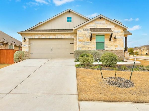 2029 Long Shadow LN, Georgetown, TX 78628