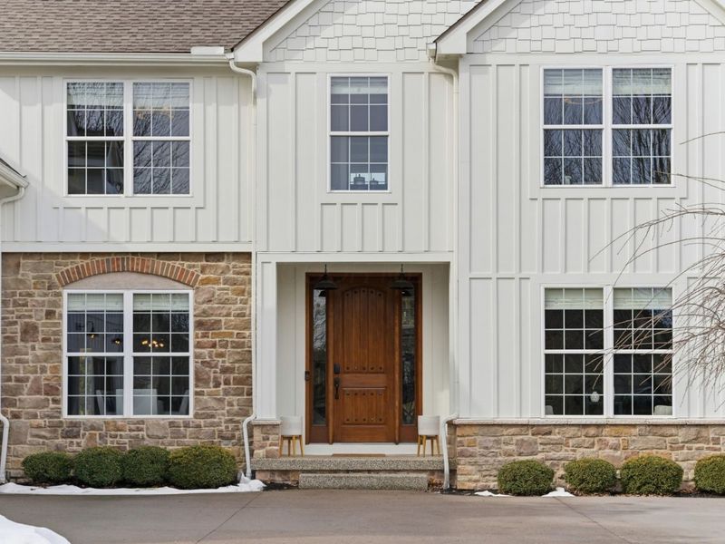 3085 Mccammon Chase Drive, Lewis Center, OH 43035 Photo 3