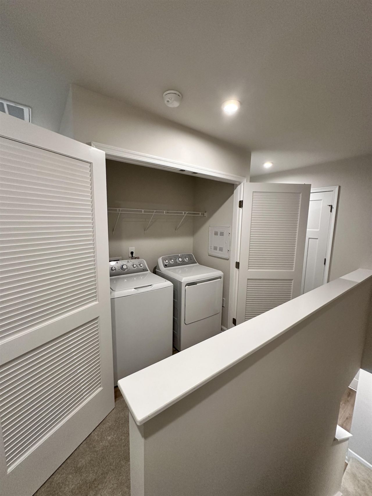 157 Villa Grande St. Photo 22