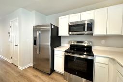 157 Villa Grande St. photo 4