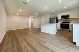 157 Villa Grande St. photo 4