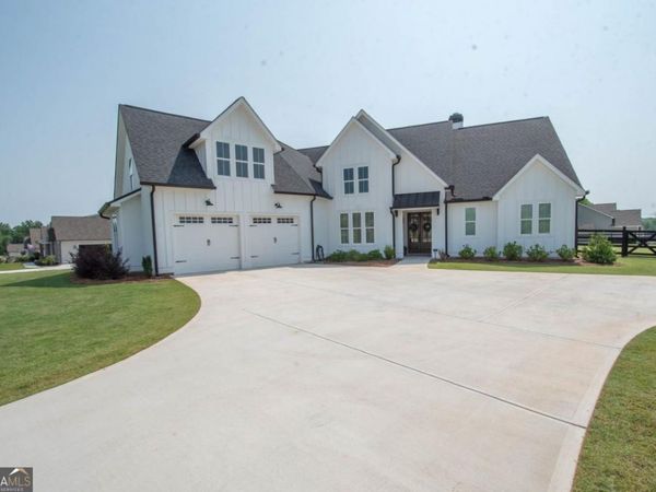 208 Township Drive, Senoia, GA 30276