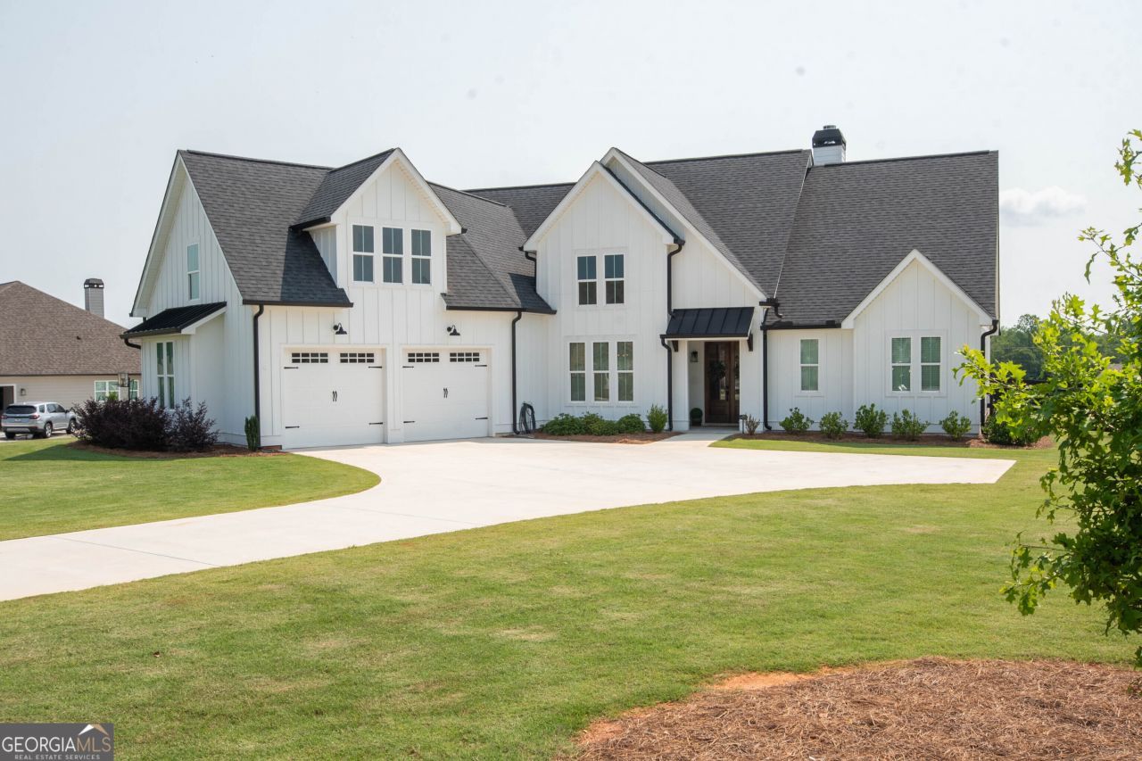 208 Township Drive, Senoia, GA 30276 Main Photo