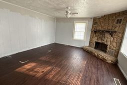 5321 N Main Street  photo 4