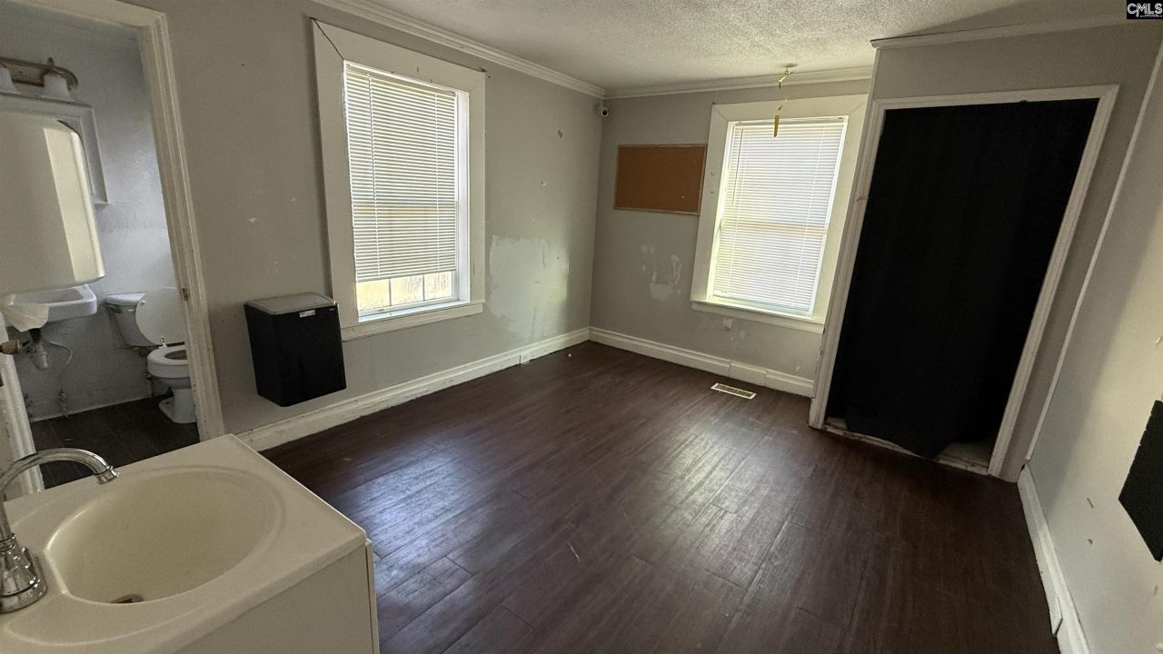 5321 N Main Street  Photo 8