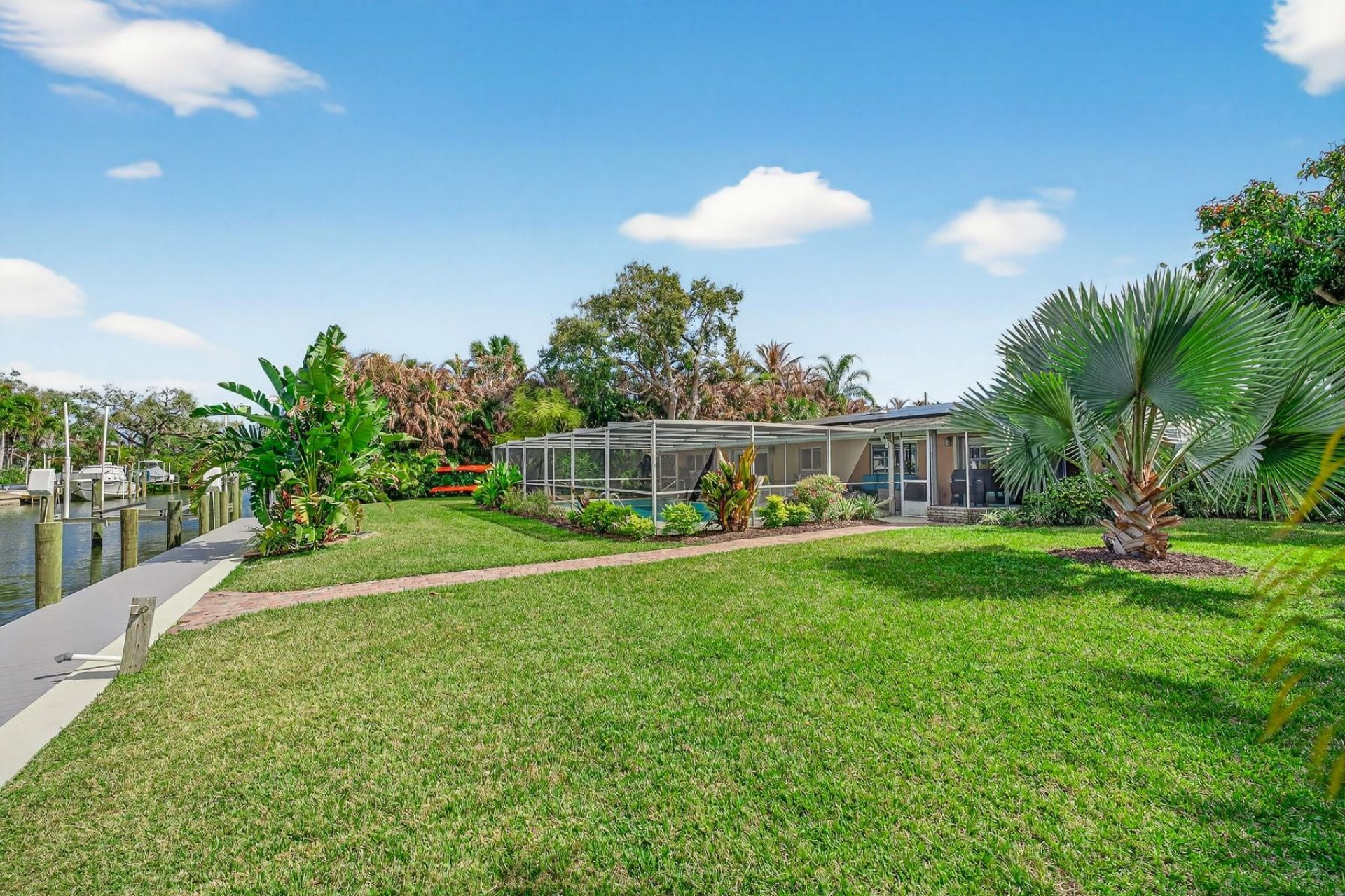 547 E Causeway Boulevard, Vero Beach, FL 32963 Photo
