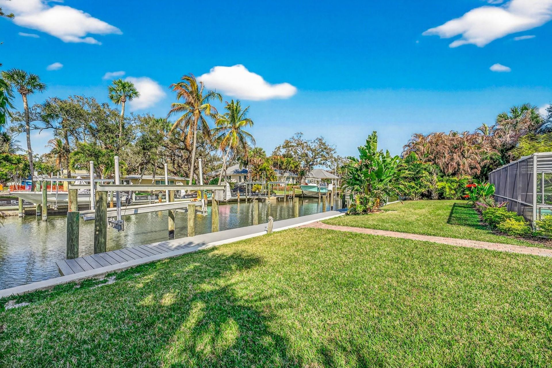 547 E Causeway Boulevard, Vero Beach, FL 32963 Photo