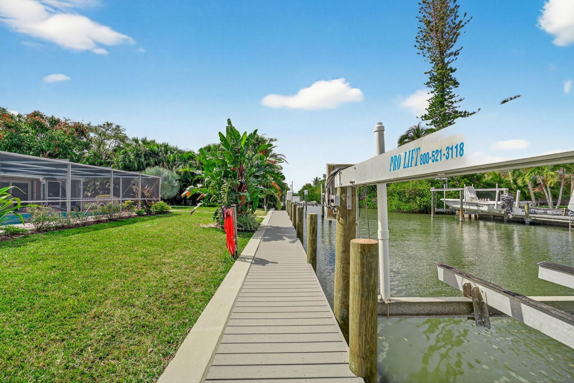 547 E Causeway Boulevard, Vero Beach, FL 32963 Photo