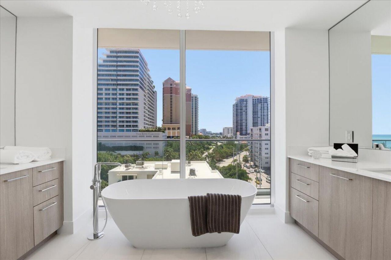 153 N Seabreeze Boulevard, Unit S-502, Fort Lauderdale, FL 33304 Photo
