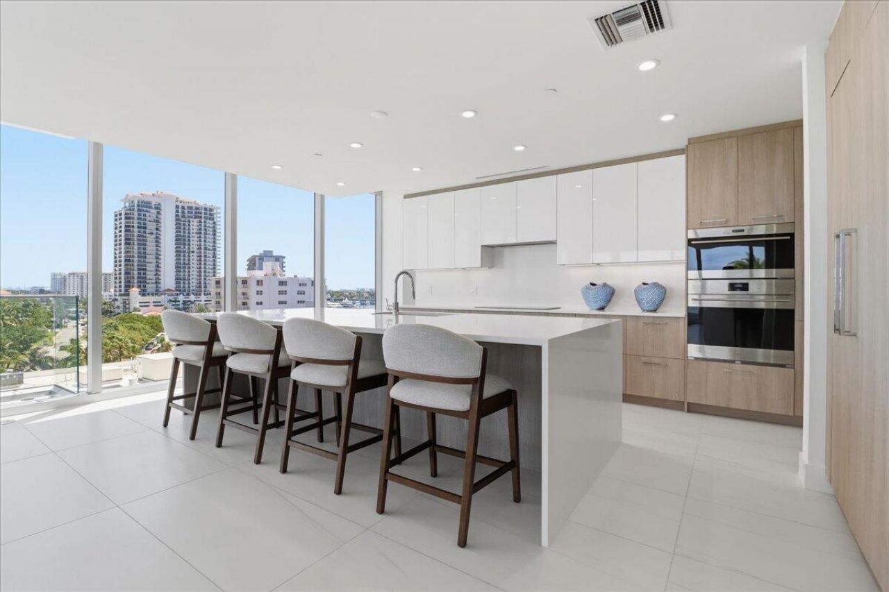 153 N Seabreeze Boulevard, Unit S-502, Fort Lauderdale, FL 33304 Photo