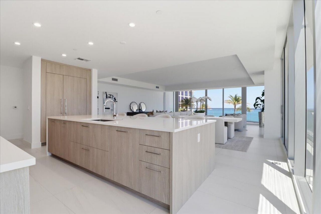 153 N Seabreeze Boulevard, Unit S-502, Fort Lauderdale, FL 33304 Photo