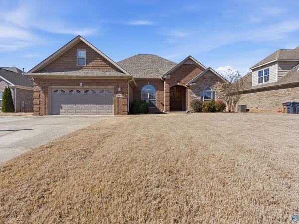 1007 Worton Grange, Decatur, AL 35603