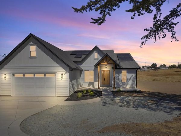 4510 4510 Coyote Dr., Ione, CA 95640