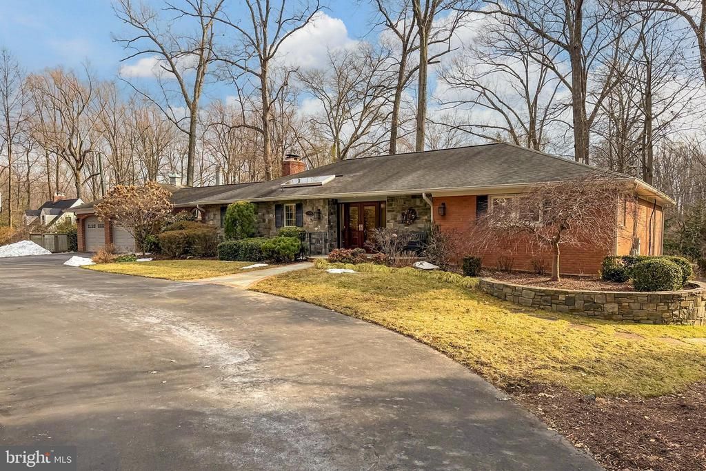 7509 Walton Lane, Annandale, VA 22003 Main Photo