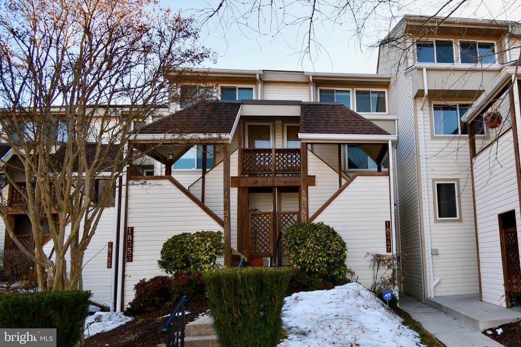 18349 Leman Lake Drive, Unit 805, Olney, MD 20832 Main Photo