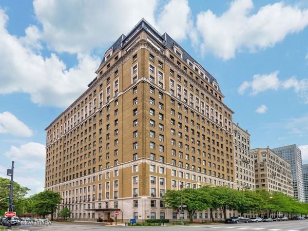 3500 N Lake Shore Drive, Unit 3C, Chicago, IL 60657