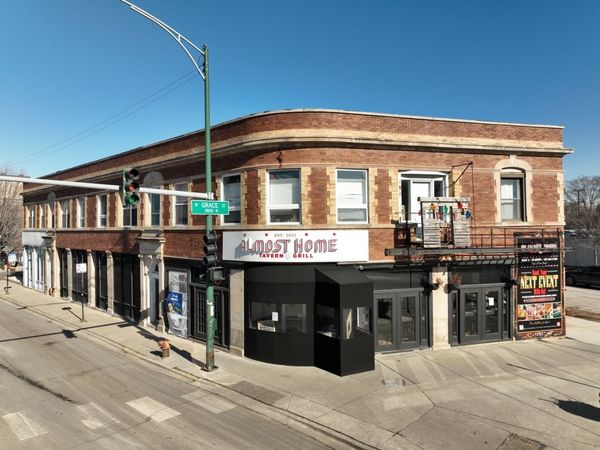 3801 N Clark Street , Chicago, IL 60613