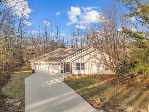 12 Lechmere Terrace, Crossville, TN 38558