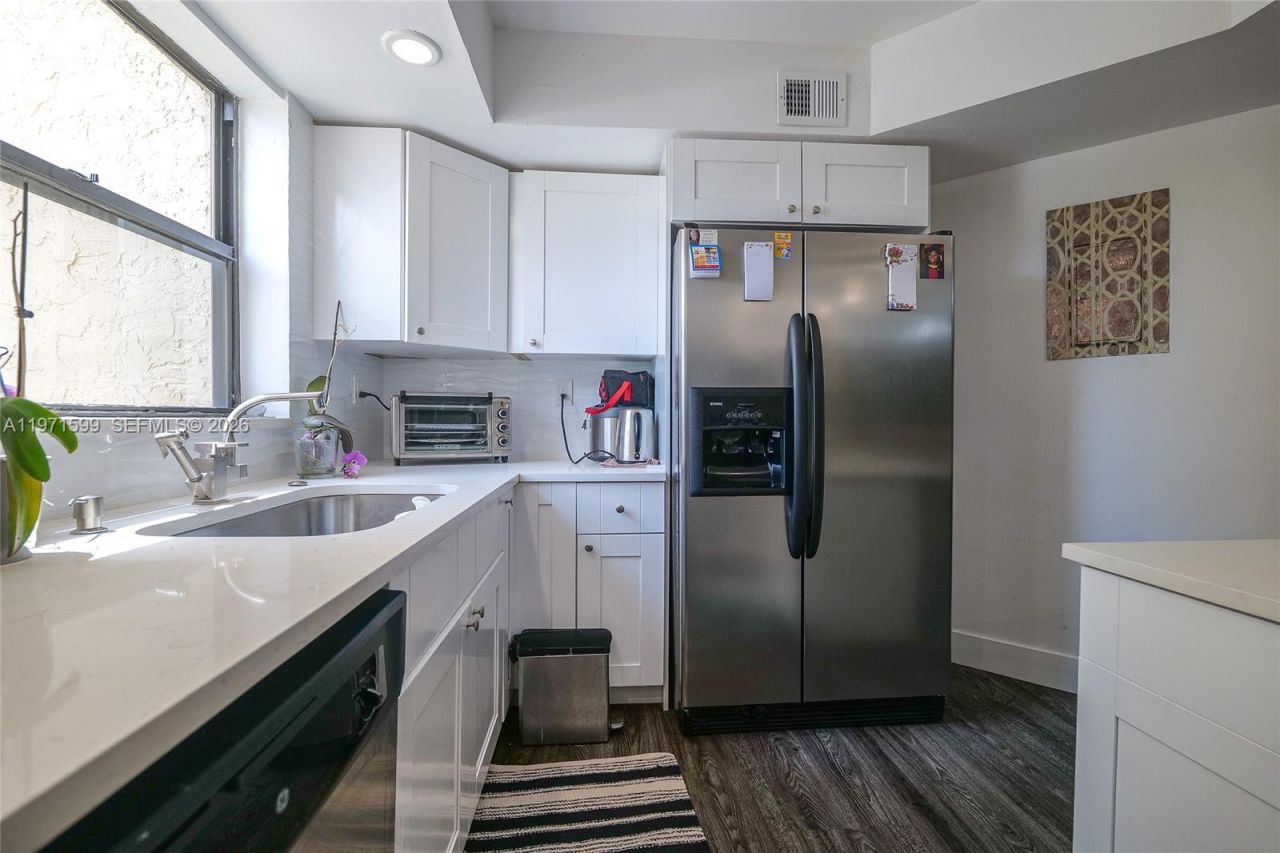 7200 Radice Ct , Unit 309, Lauderhill, FL 33319 Photo