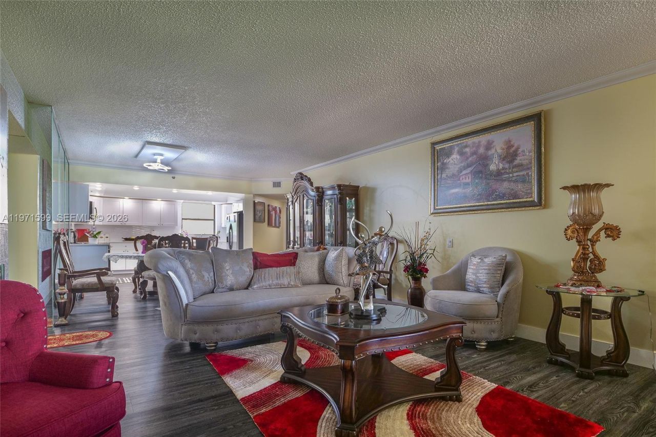 7200 Radice Ct , Unit 309, Lauderhill, FL 33319 Photo