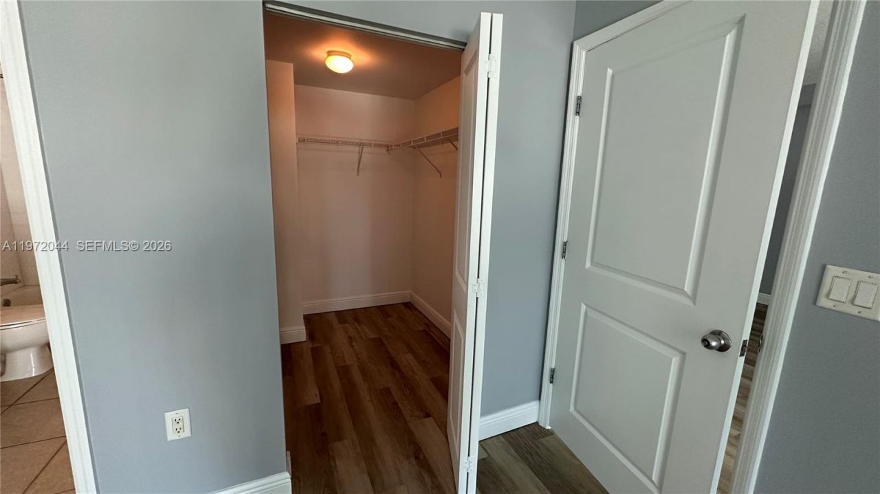 1250 S Miami Ave , Unit 1012, Miami, FL 33130 Photo