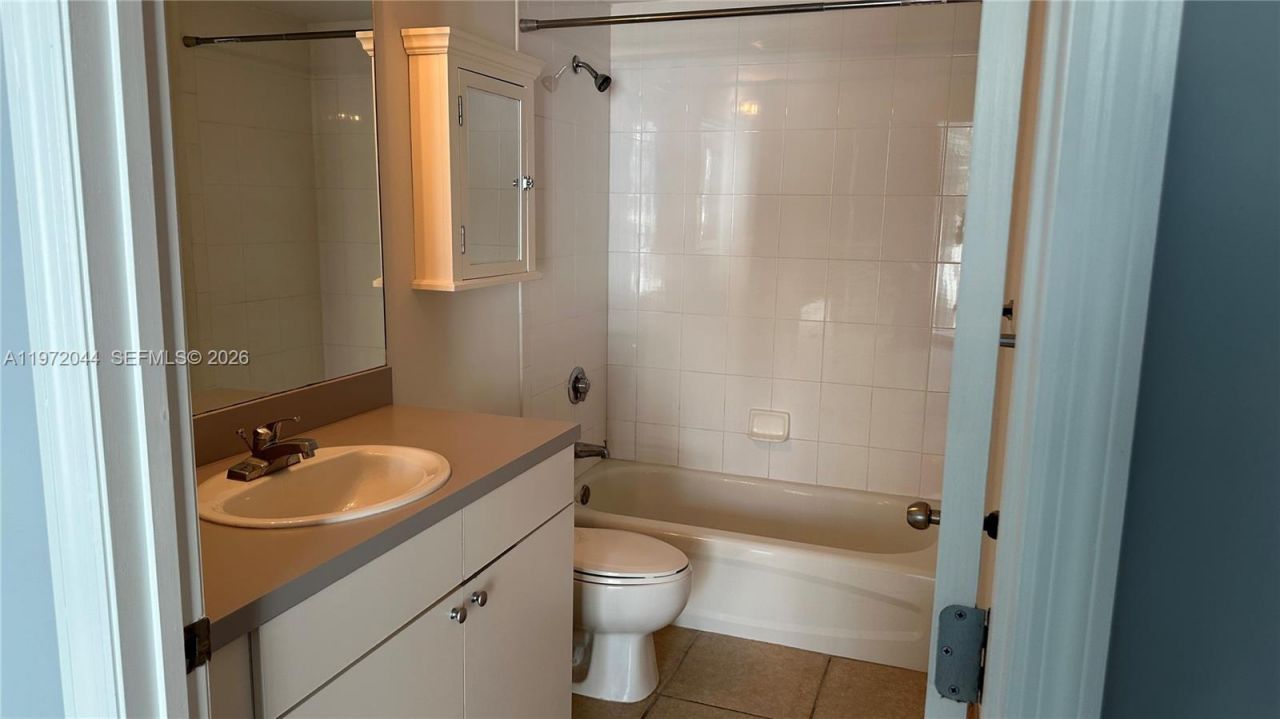 1250 S Miami Ave , Unit 1012, Miami, FL 33130 Photo