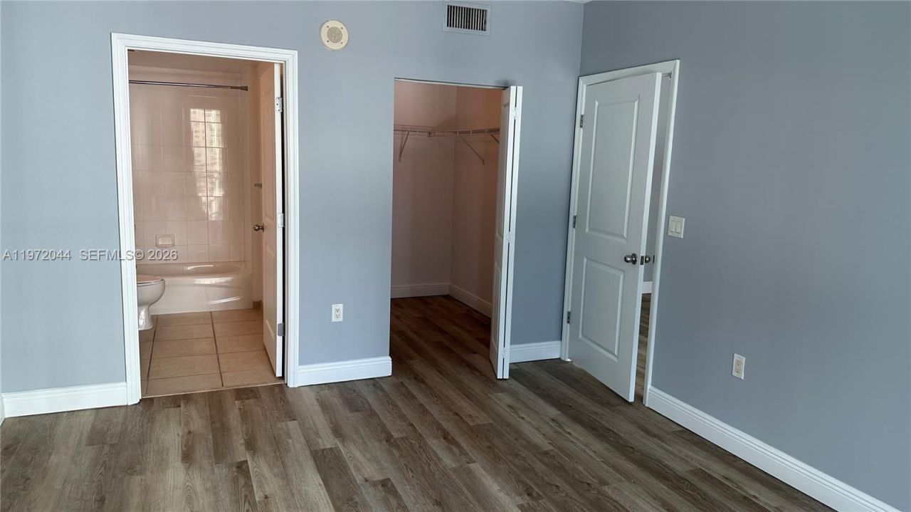 1250 S Miami Ave , Unit 1012, Miami, FL 33130 Photo