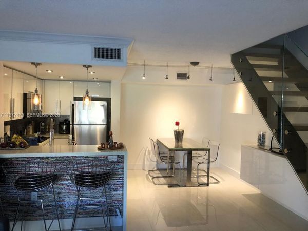 665 NW 85th Pl, Unit 10-202, Miami, FL 33126