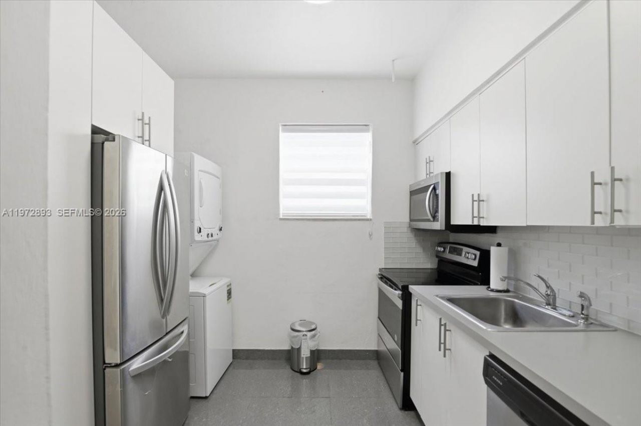 736 12th St, Unit 7, Miami Beach, FL 33139 Photo