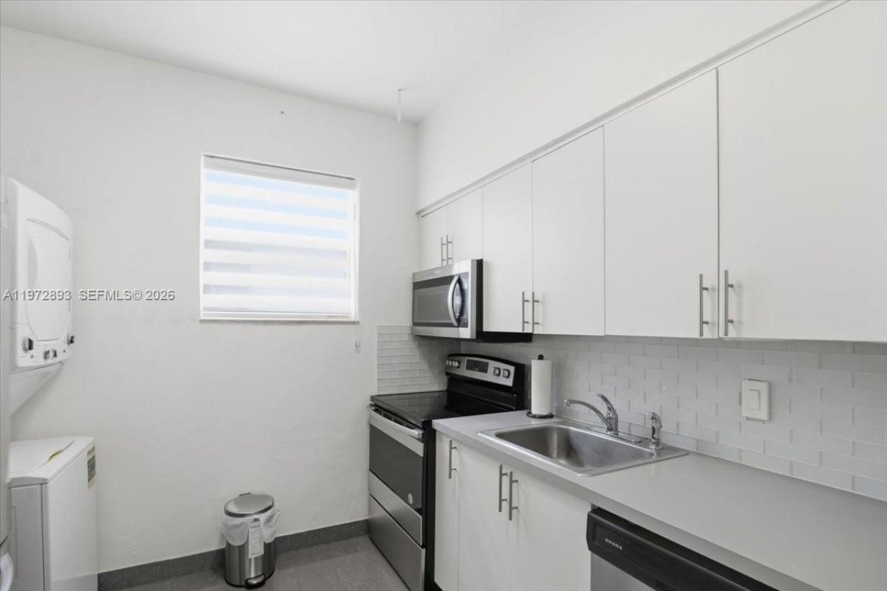 736 12th St, Unit 7, Miami Beach, FL 33139 Photo