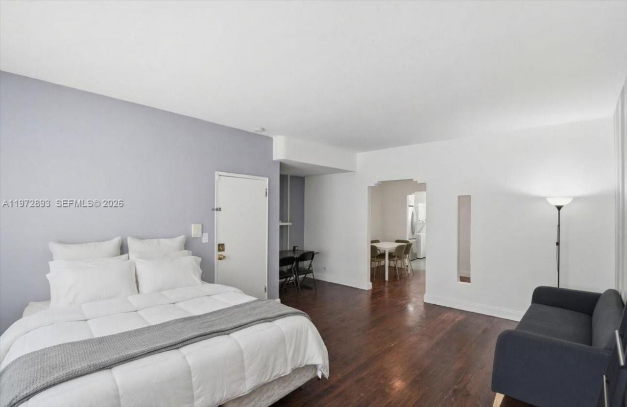 736 12th St, Unit 7, Miami Beach, FL 33139 Photo