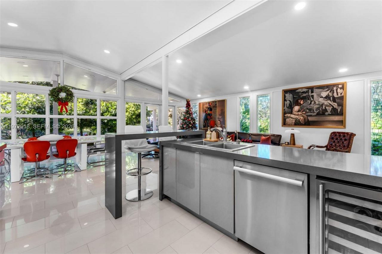 12950 SW 67th Ave, Pinecrest, FL 33156 Photo