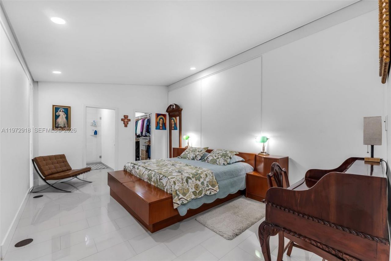 12950 SW 67th Ave, Pinecrest, FL 33156 Photo