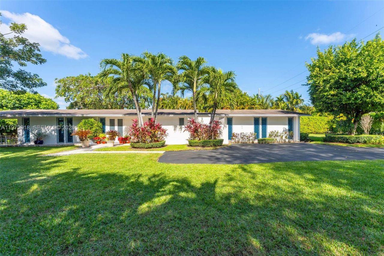 12950 SW 67th Ave, Pinecrest, FL 33156 Photo