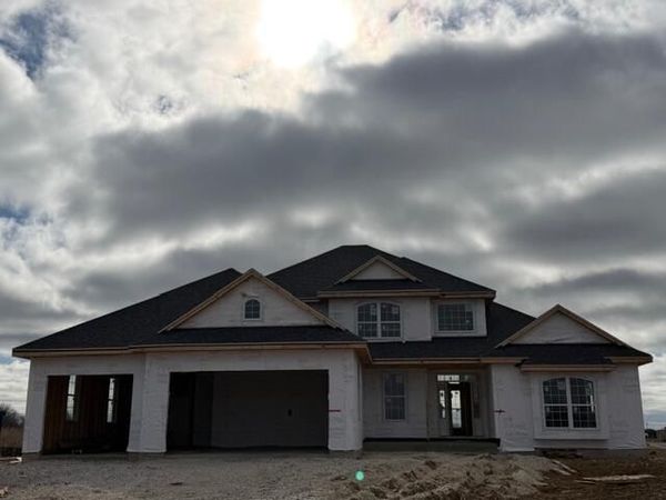 N81 W27580 Harvest Ct, Lisbon, WI 53017