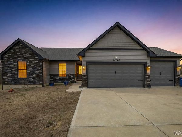 13723 Willow Wind Drive, De Soto, MO 63020