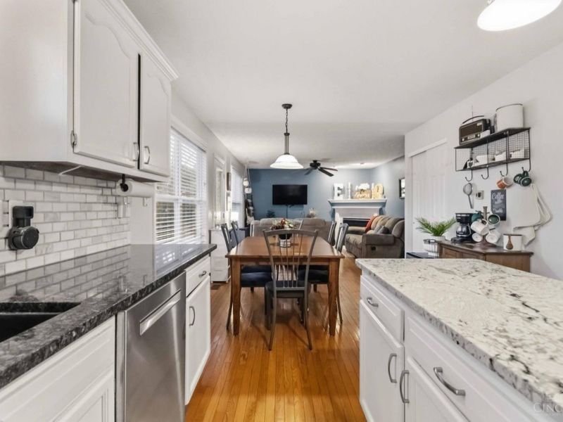 125 Paddle Wheel Drive, New Richmond, OH 45157 Photo 12