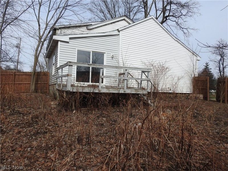 16177 Center Street, Middlefield, OH 44062 Photo 3