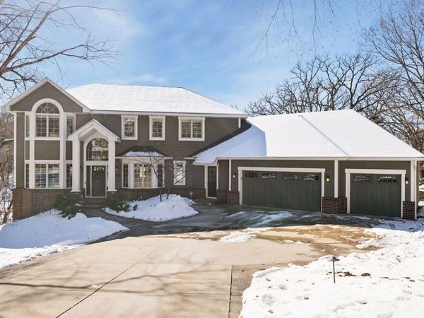 816 Westwood Drive S, Golden Valley, MN 55416