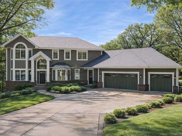 816 Westwood Drive S, Golden Valley, MN 55416