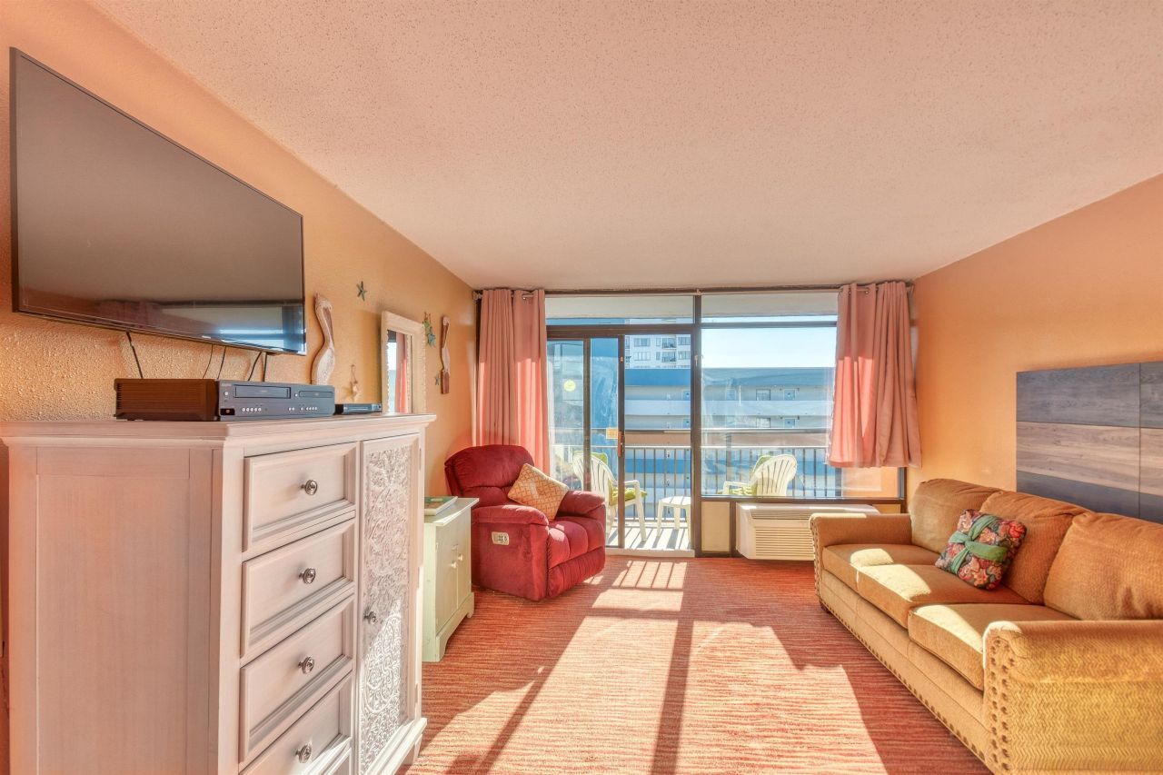 1501 S Ocean Blvd. S  Photo 7