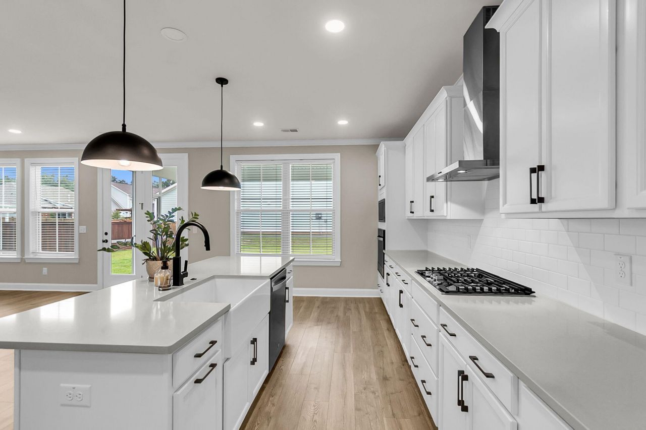 687 Black Pine Road Photo 13